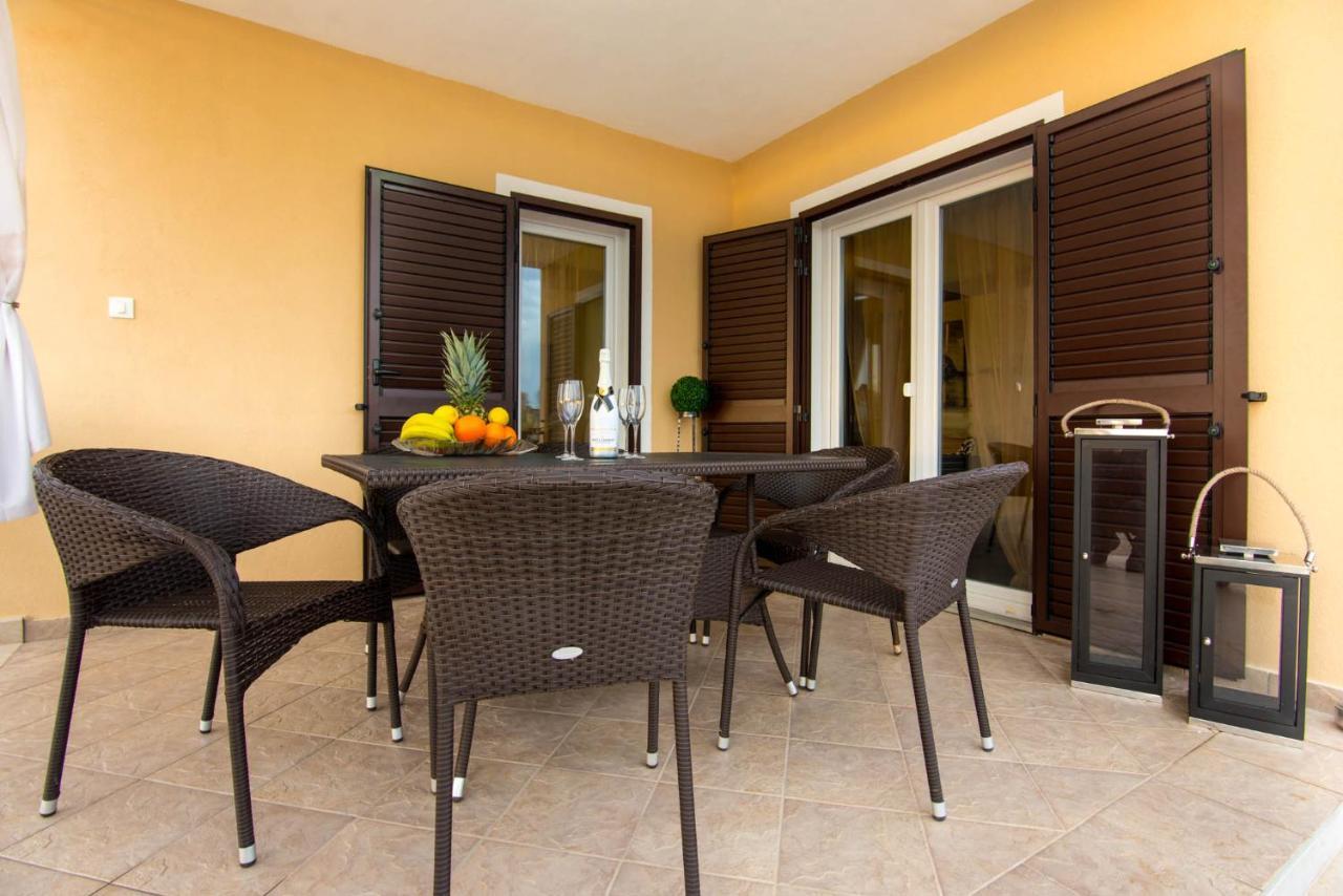 House Paola Villa Bibici Exteriör bild